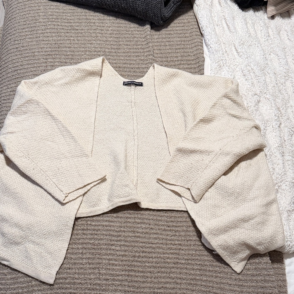 Brandy Melville Off-White Women's Shrug- ONE SIZE!